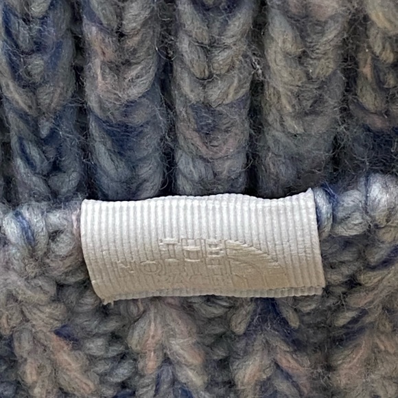The North Face OS cozy chunky beanie Light Grey Heather/Multi-color deep fit NWT - Picture 3 of 10